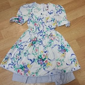 Vtg Childs Floral Dress cottage core Beautiful